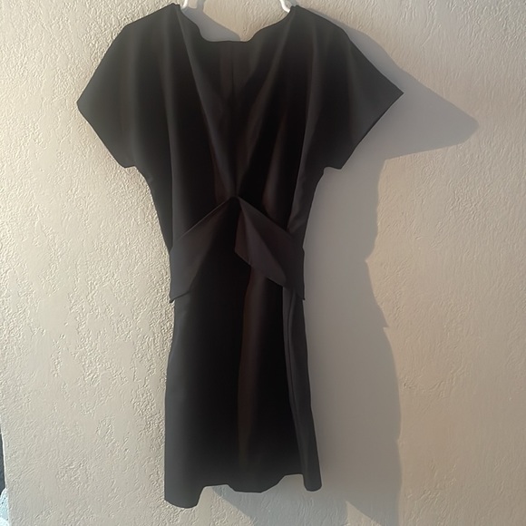 PROLOGUE DRESS - Picture 2 of 6